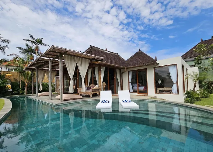 Villa Diyara - 6000 Sq Ft Private New - Big Pool And Spacious Garden