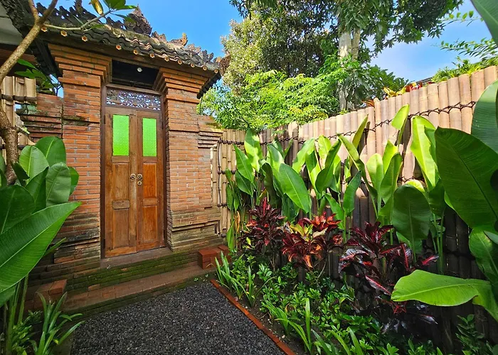 Diyara - 6000 Sq Ft Private New - Big Pool And Spacious Garden Ubud (Bali)