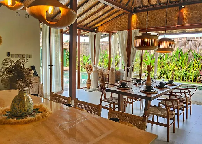 Villa Diyara - 6000 Sq Ft Private New - Big Pool And Spacious Garden *