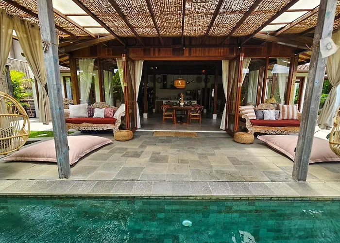 Villa Diyara - 6000 Sq Ft Private New - Big Pool And Spacious Garden